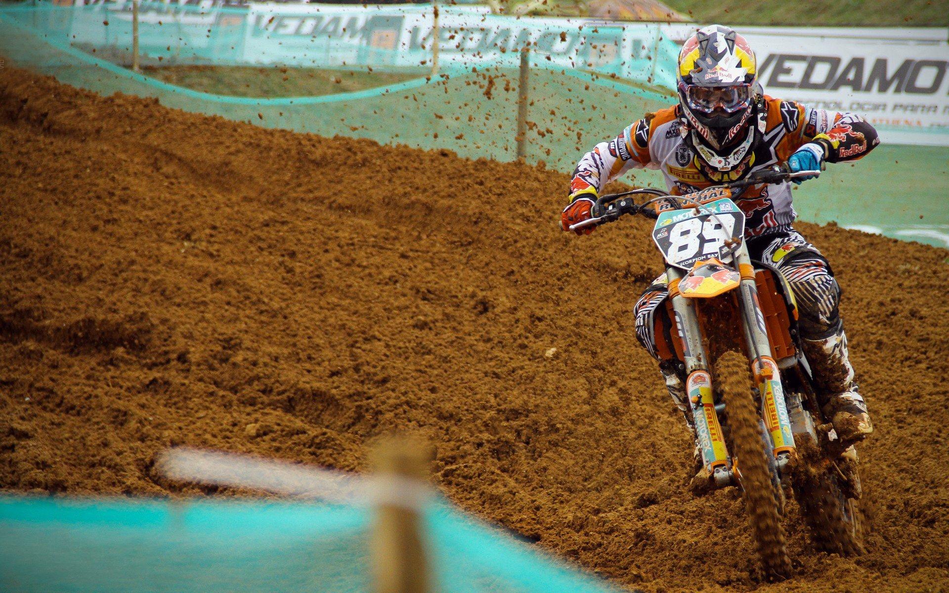 圆桌热议,两场抢七决战明日打响,美记票选预测暗藏玄机